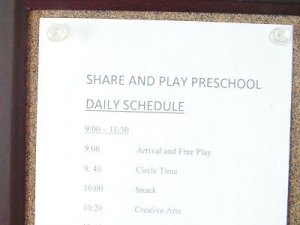Tips for establishing a daily schedule for a preschool program
