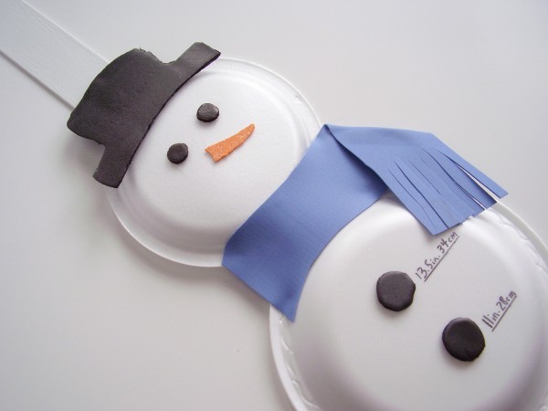 Snowman craft using recycled foam trays
