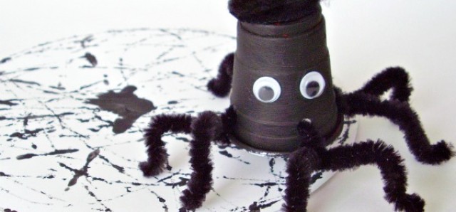Halloween spider craft and web painting activity for preschoolers