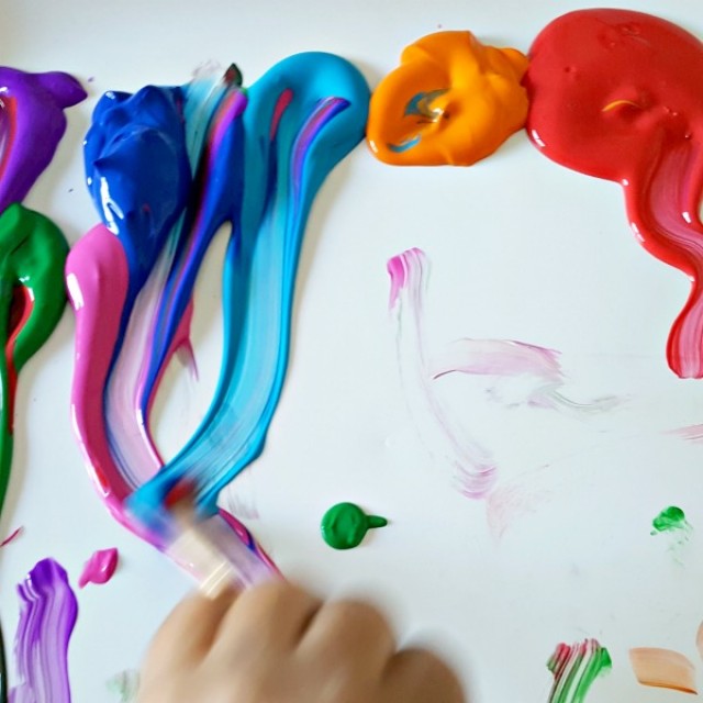 Mixing colors painting activity for preschoolers