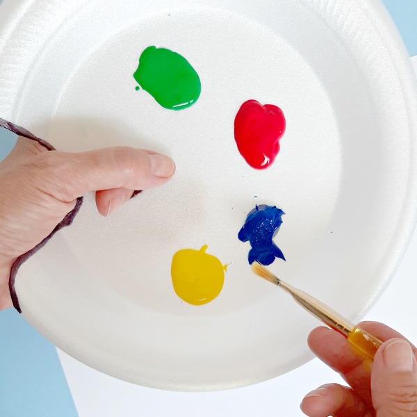 DIY Paint Palette - Munchkins and Moms  Art for kids, Preschool art,  Recycled crafts kids