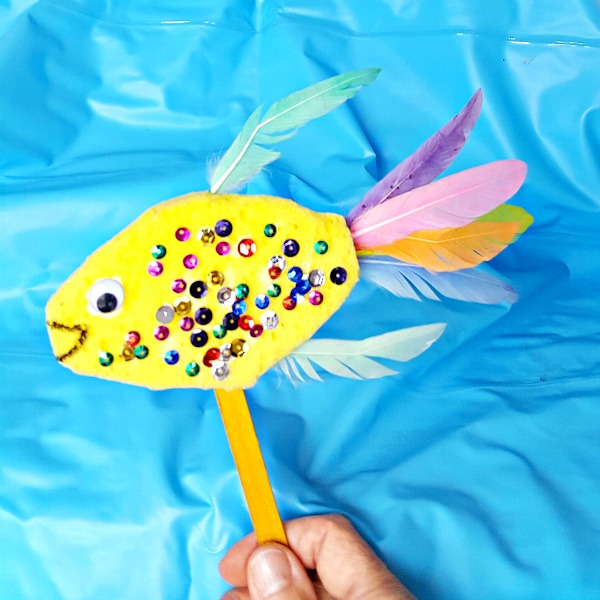 Sponge fish puppet kids craft