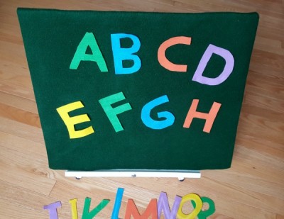 Felt letters of the alphabet you can make for felt board language activities - Preschool Toolkit