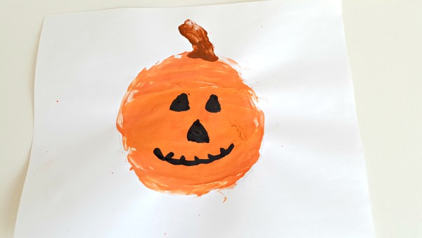Pumpkin picture Halloween painting activity for kids