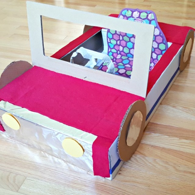 Recycle a cardboard box to make a roadster car for kids pretend play
