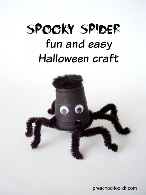 Halloween spider recycled craft for kids