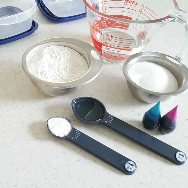 Homemade play dough recipe ingredients