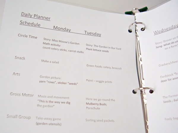 Daily planner for organizing preschool program activities