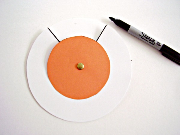 Halloween jack-o-lantern craft for kids