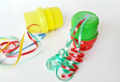 Musical shakers to make for kids activities