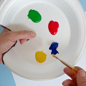 kids can paint with a homemade paint palette