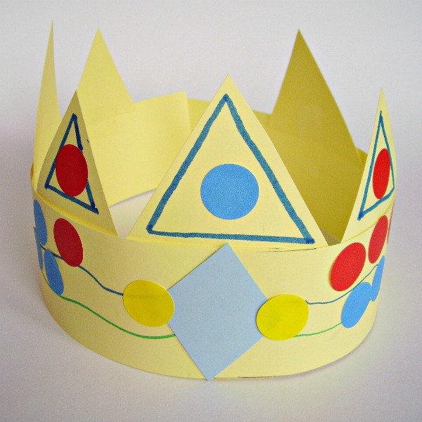 Paper crown kids can make for imaginative play kings and queens