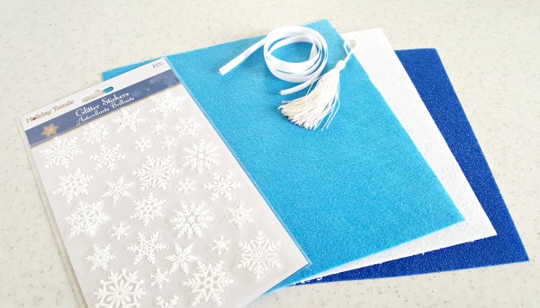 Snowflake Bookmark Craft Kit - Makes 12