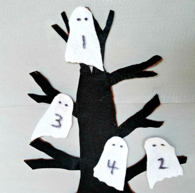 Felt board ghost math games Halloween preschool activity