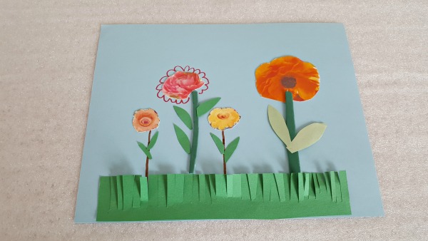 Paper flowers process art