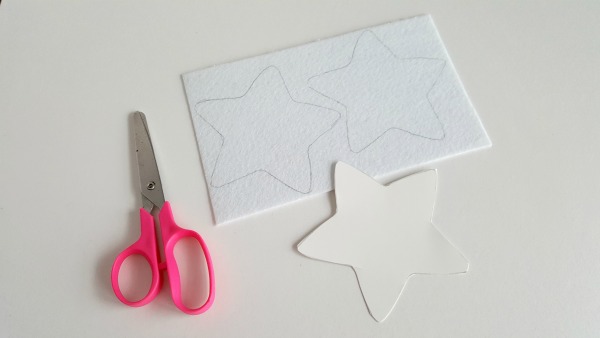 Sparkling Star Christmas Ornament Craft for Kids » Preschool Toolkit