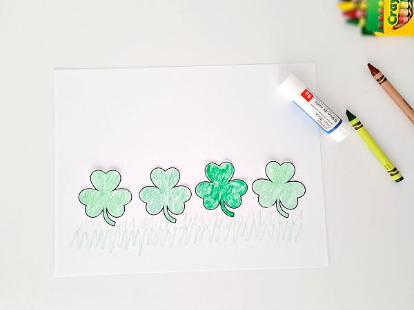 St. Patrick's Day printable shamrocks paper craft