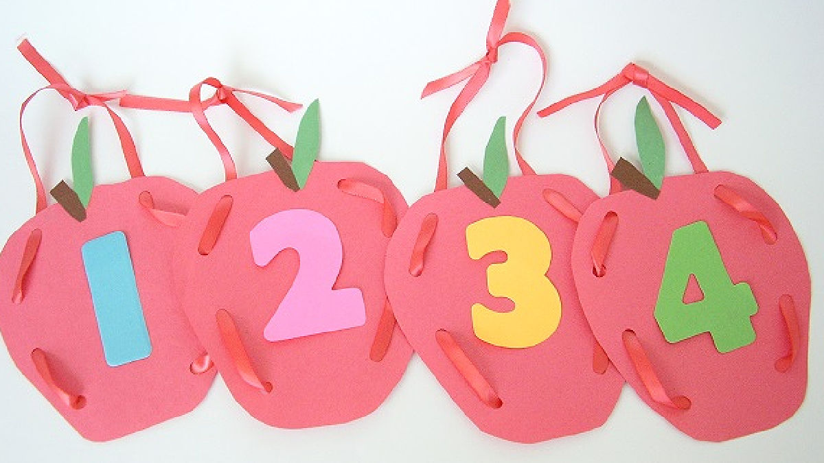 Apple Craft and Counting Game for Back-to-School