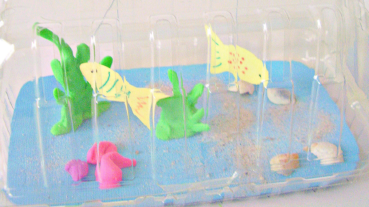 fish in an aquarium craft for early learners