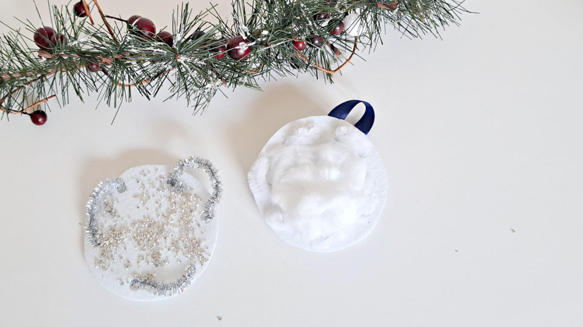 easy craft foam ornament for the Christmas tree