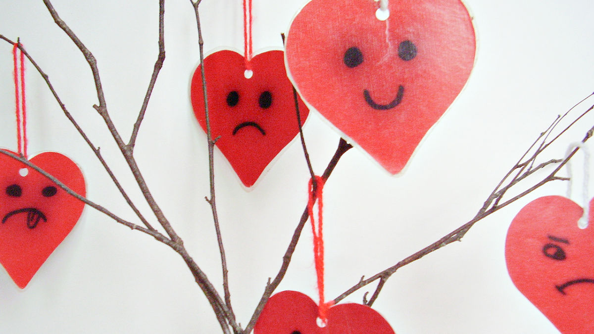 feelings tree project to talk about emotions with preschoolers