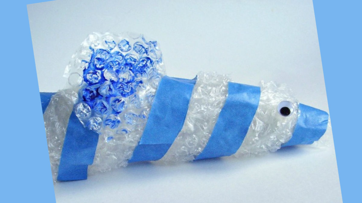 kids can make a fish craft with bubble wrap for pretend play