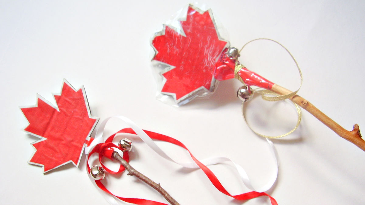 easy to make noisemaker kids craft with bells for a holiday event