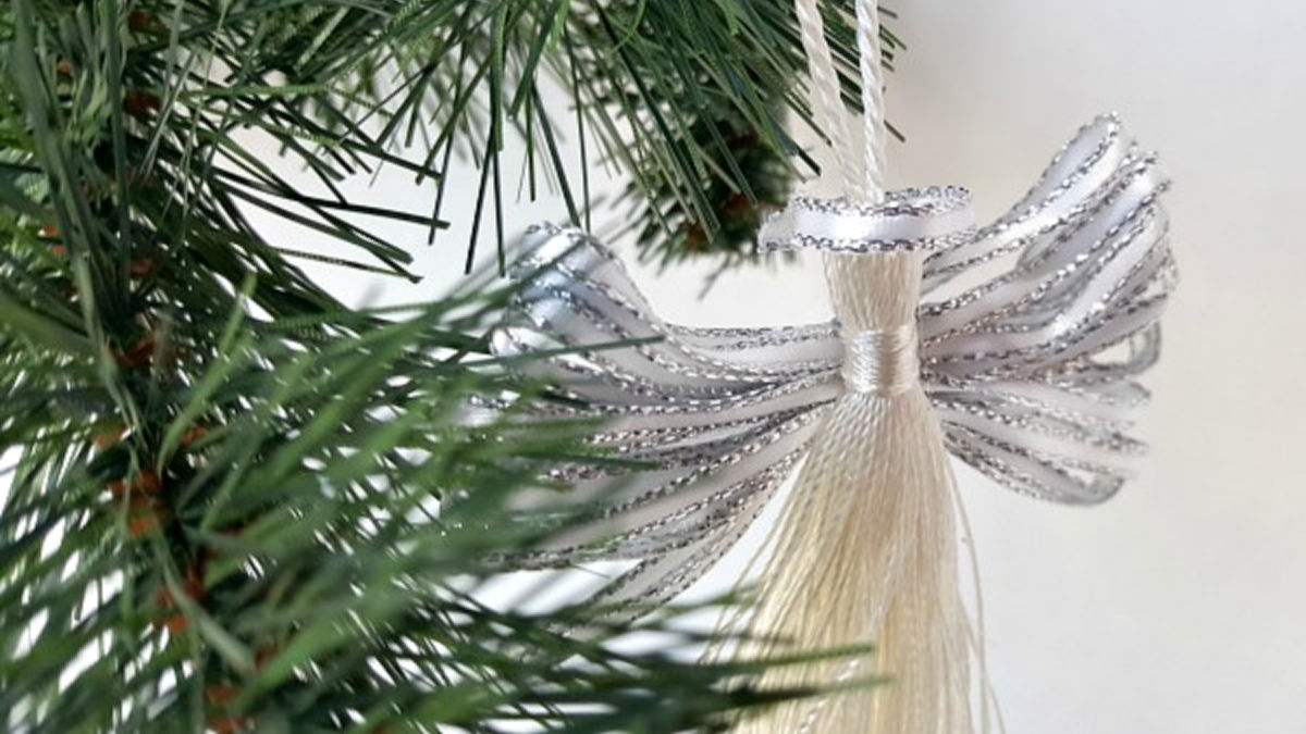 Christmas angel kids craft made with a tassel