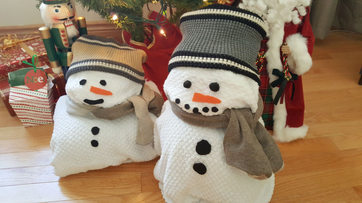 eco friendly gift wrapping idea for christmas