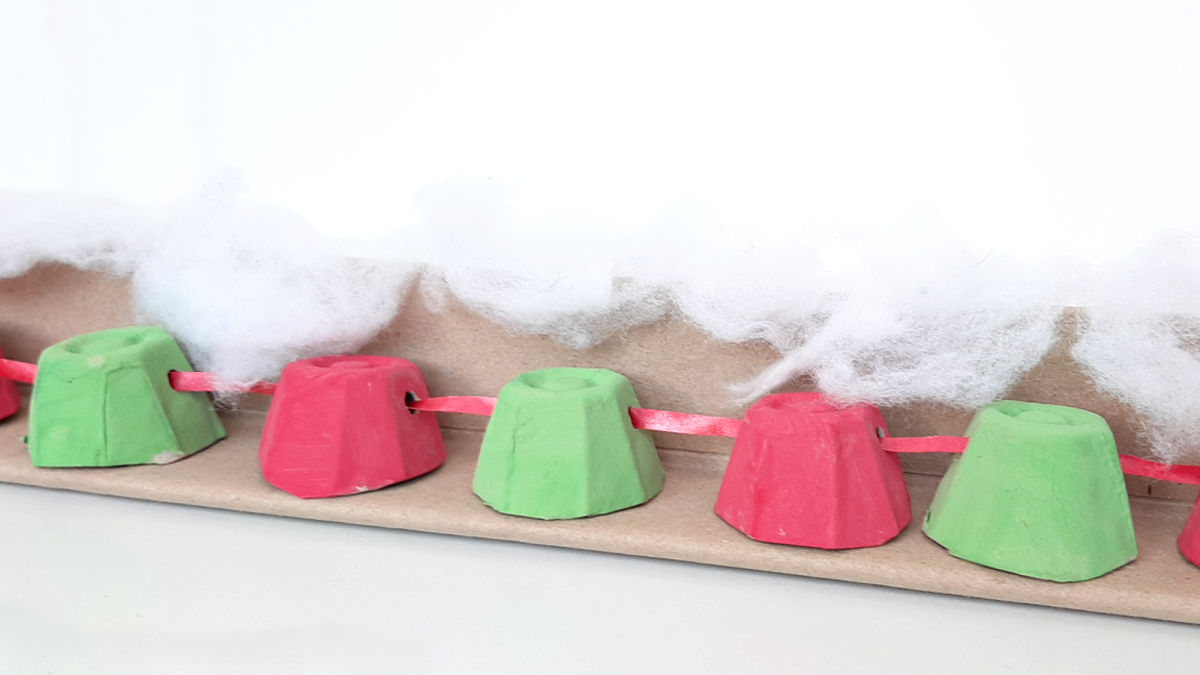 Kids Christmas craft recycled egg cups garland