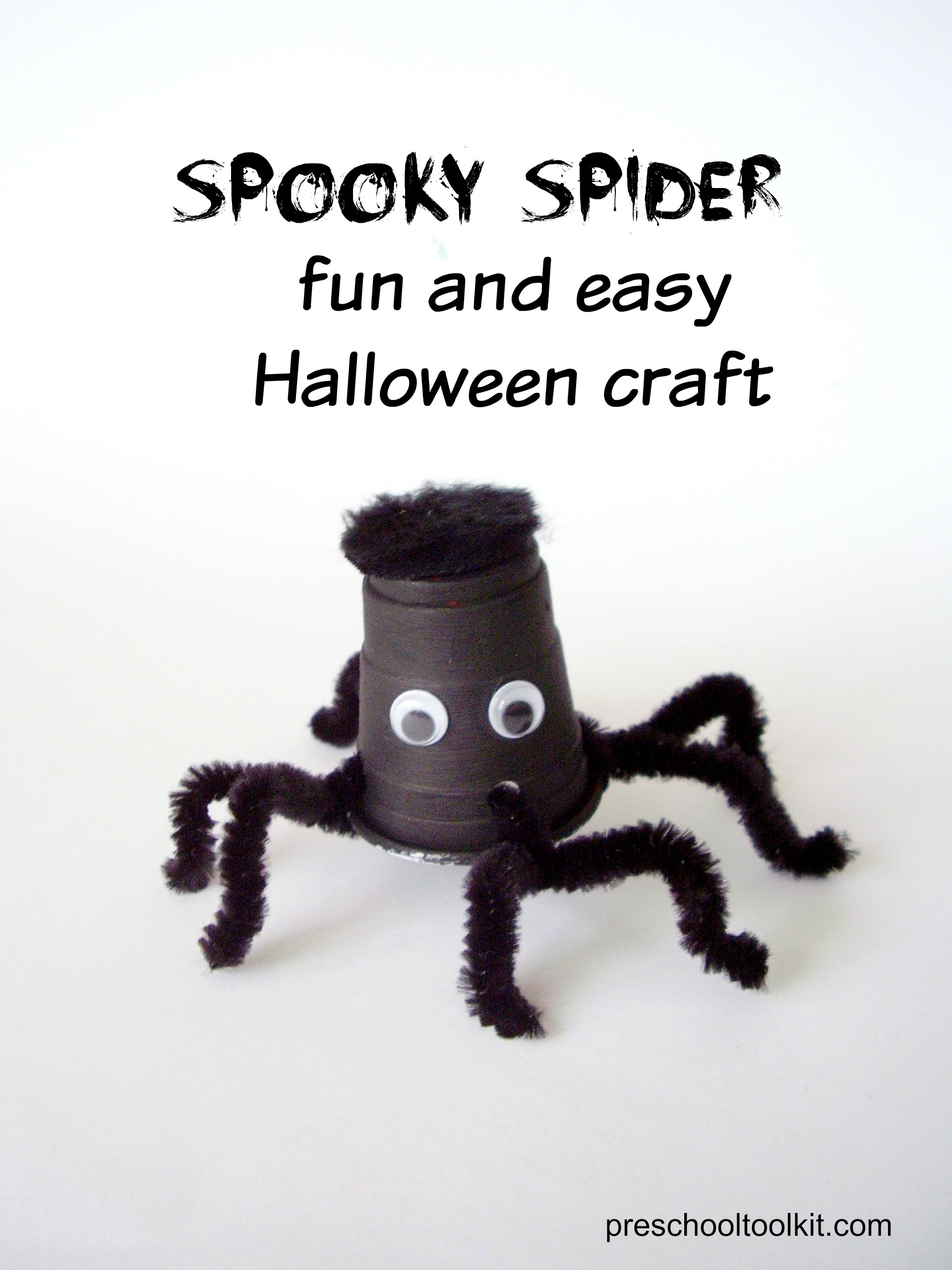 Halloween spider recycled craft for kids