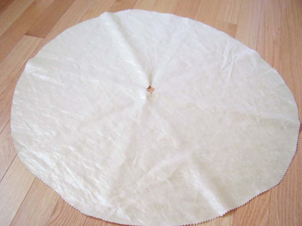 cut out a fabric circle for the angel garment