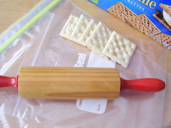 Kitchen sensory play with early learners