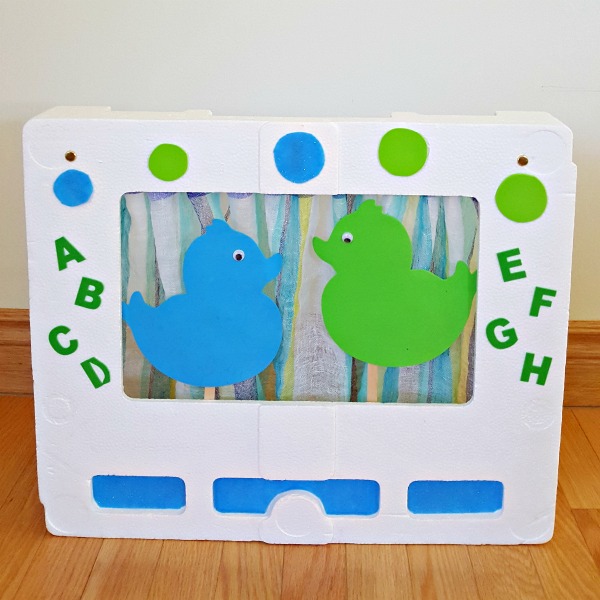 Puppet theater for preschool pretend play